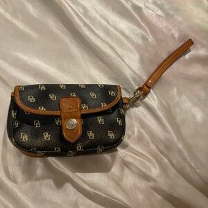 Dooney & Bourke Black and Tan Clutch with Signature Style